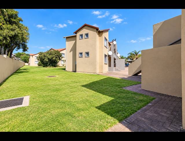 2 BEDROOM APARTMENT FOR SALE IN NORTHGATE